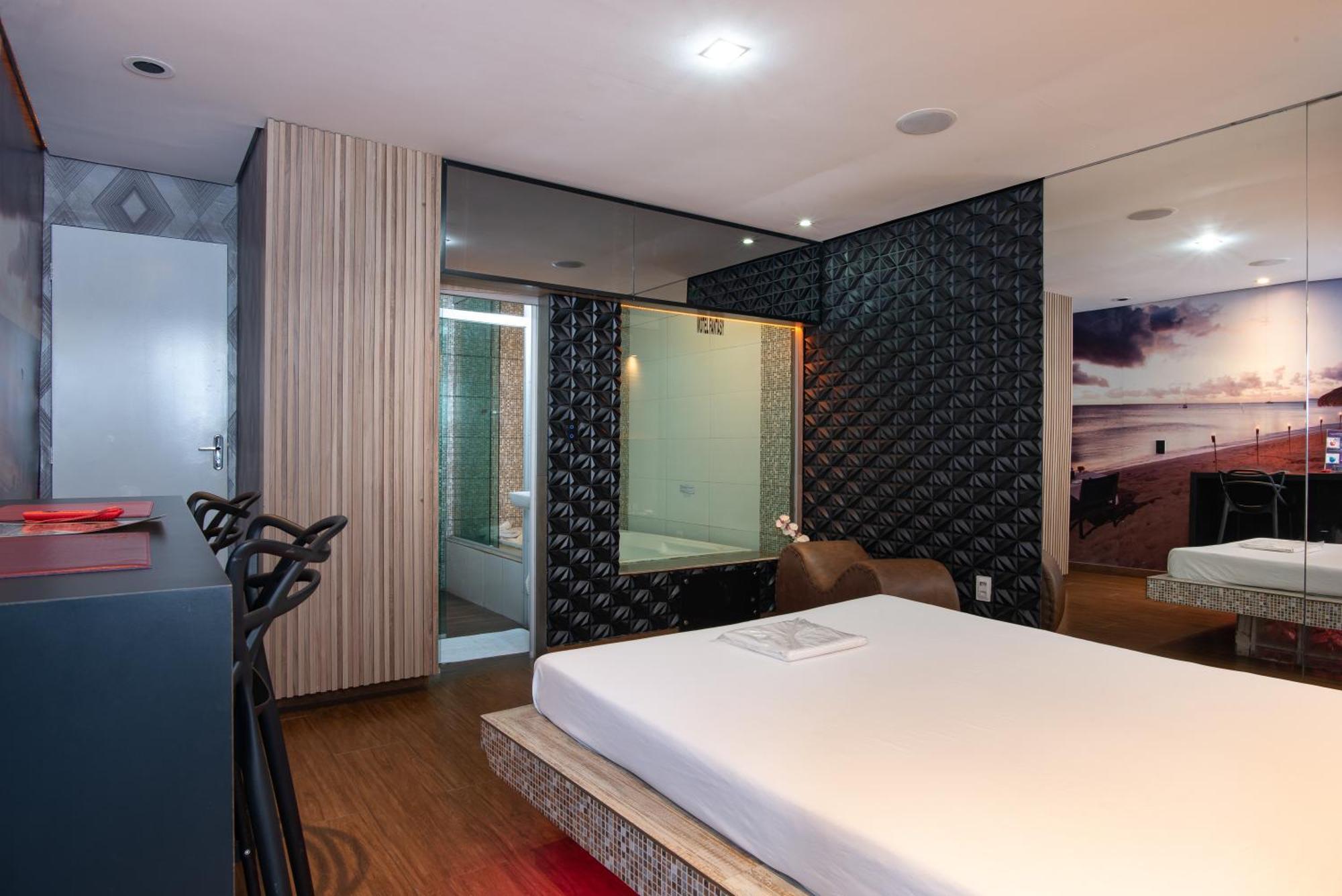 Motel Fantasy 3 (Adults Only) เบโลโอรีซอนชี ภายนอก รูปภาพ