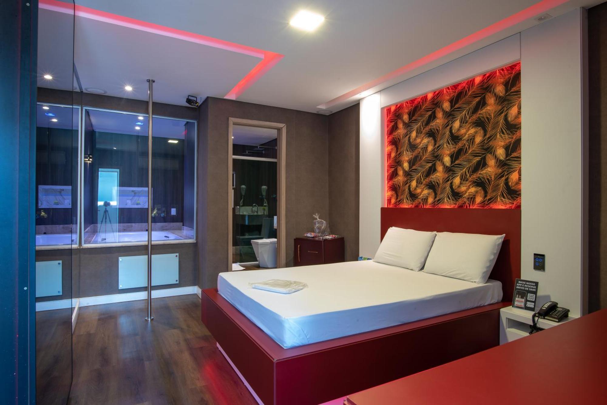 Motel Fantasy 3 (Adults Only) เบโลโอรีซอนชี ภายนอก รูปภาพ