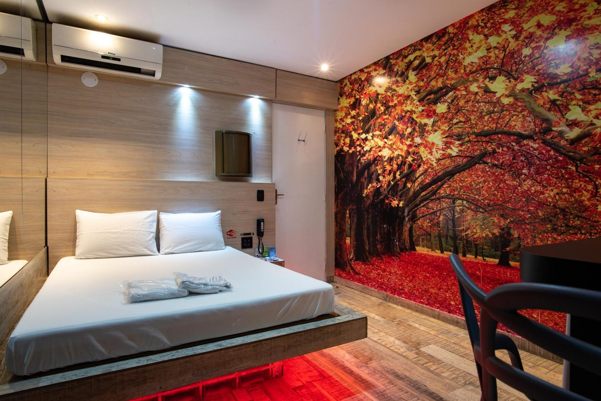 Motel Fantasy 3 (Adults Only) เบโลโอรีซอนชี ภายนอก รูปภาพ